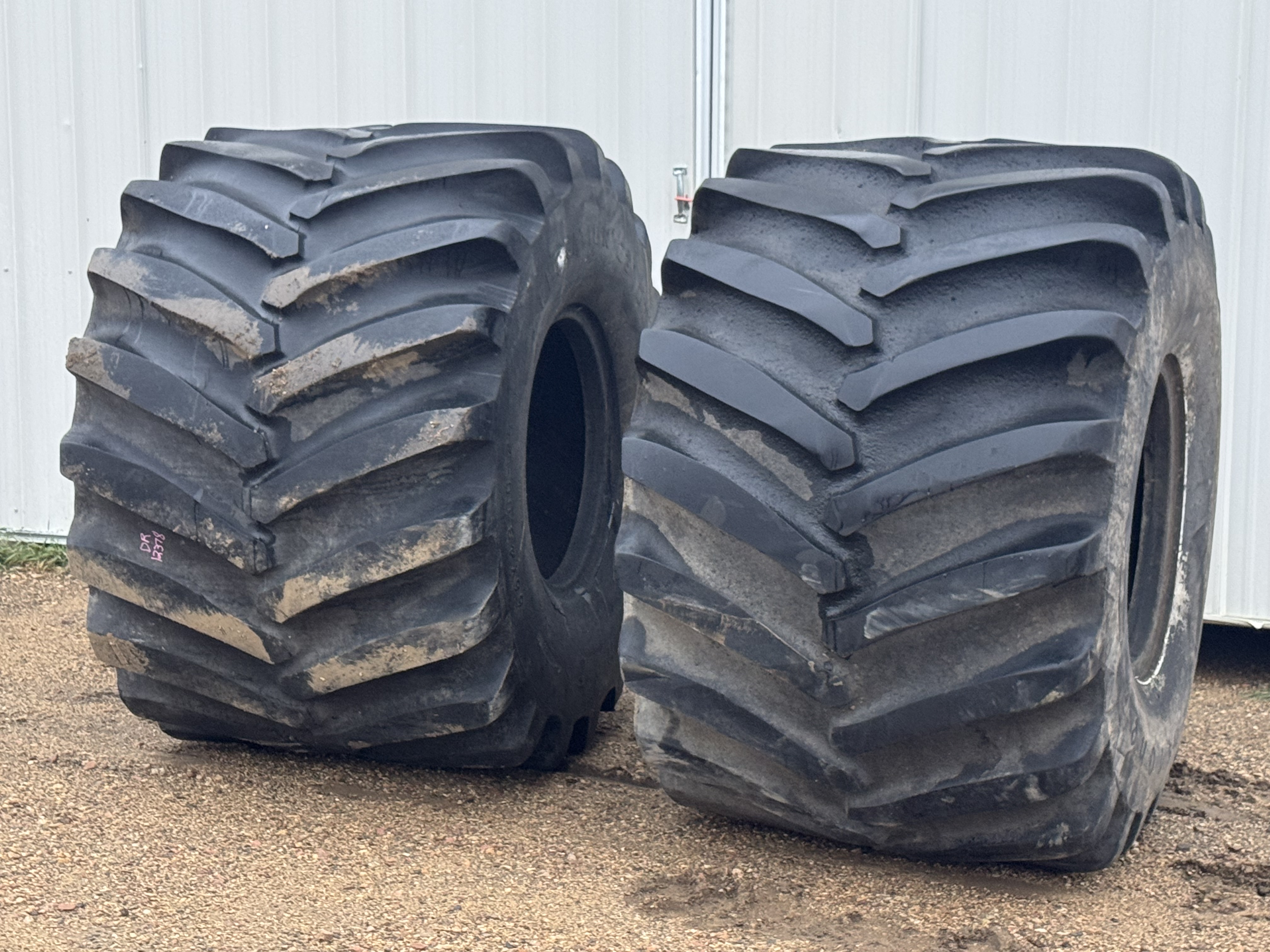 Image: Firestone 66x43-25 