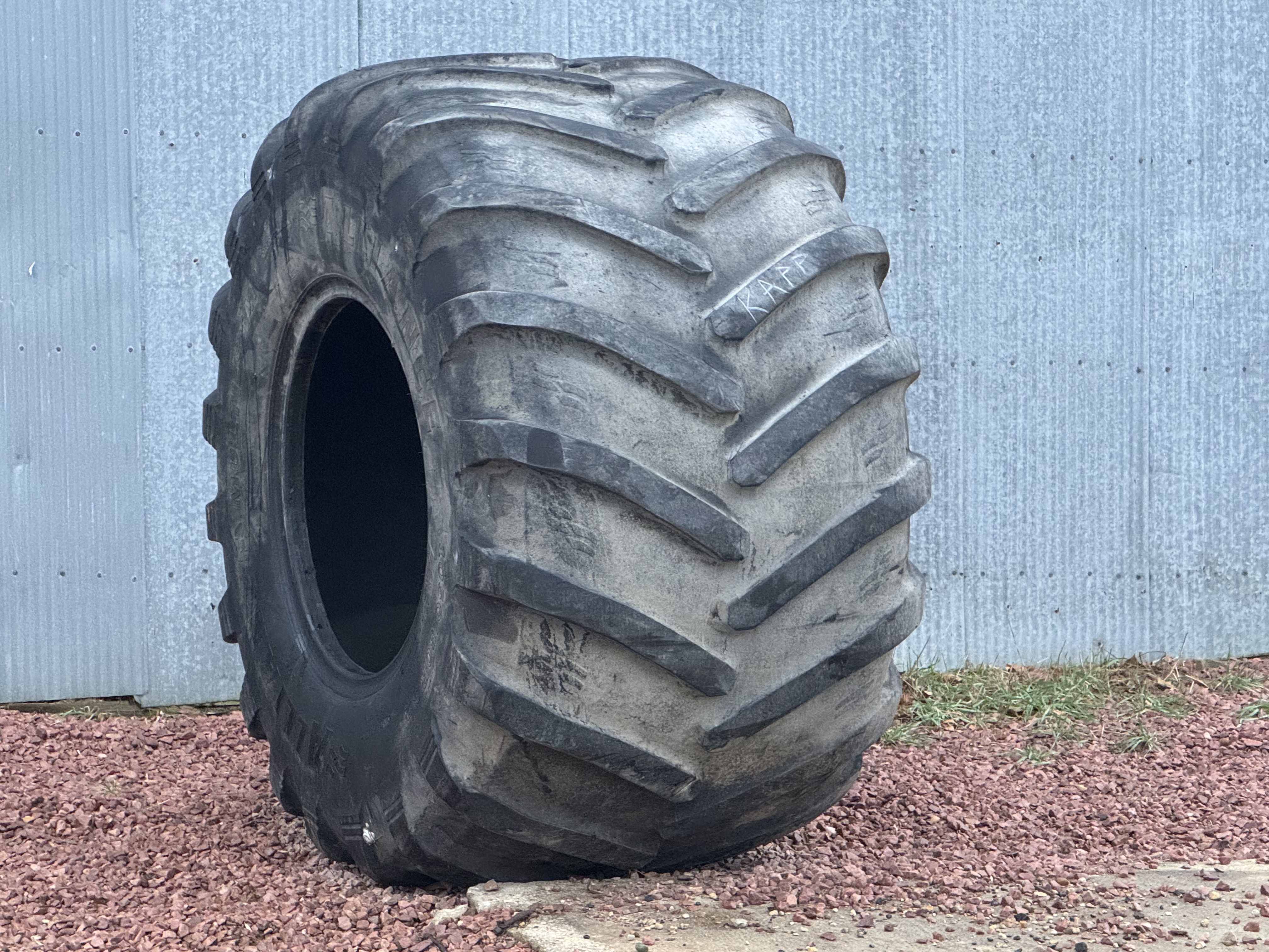 Image: Alliance 1050/50R32