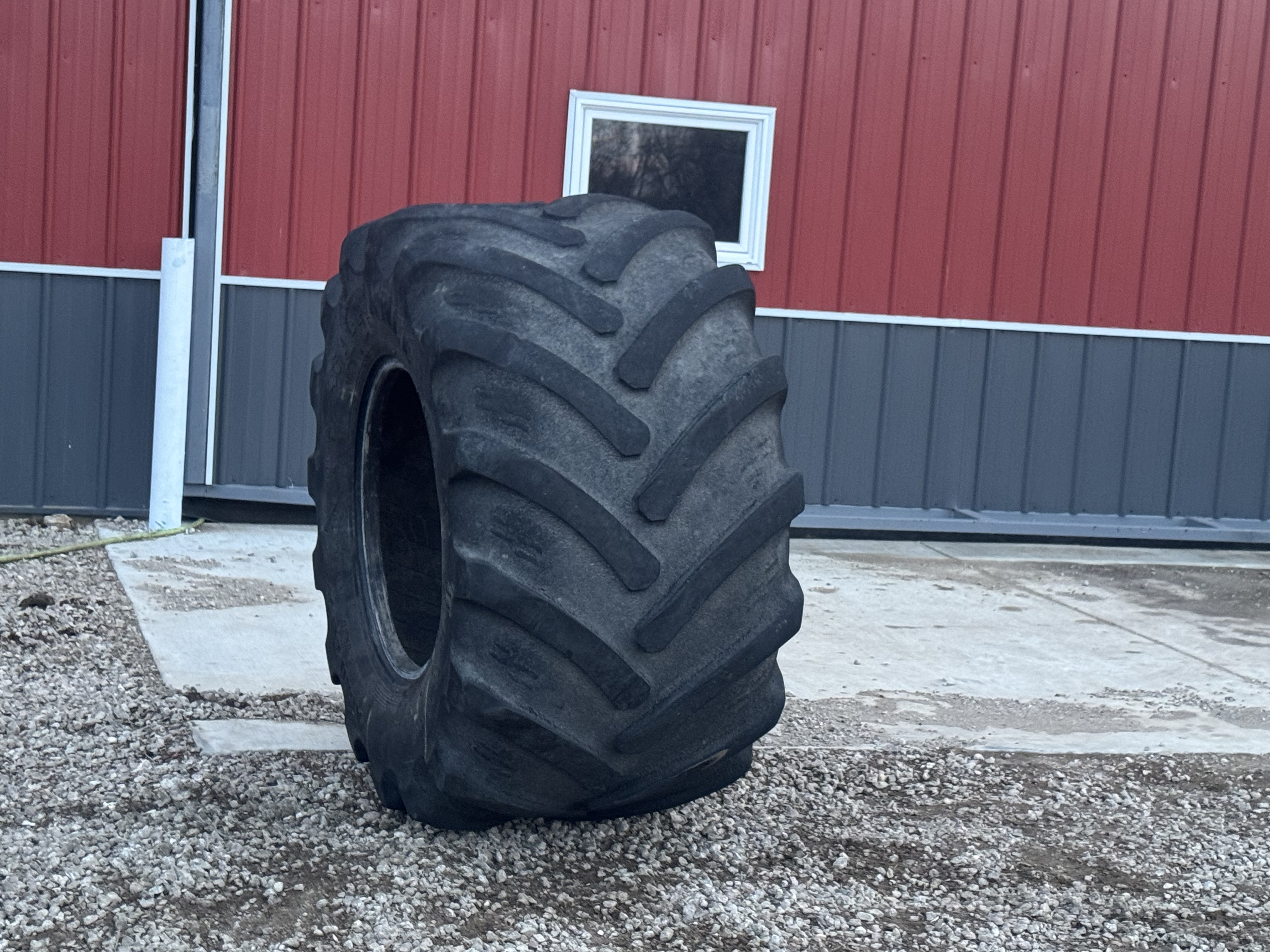 Image: Alliance 750/50R26