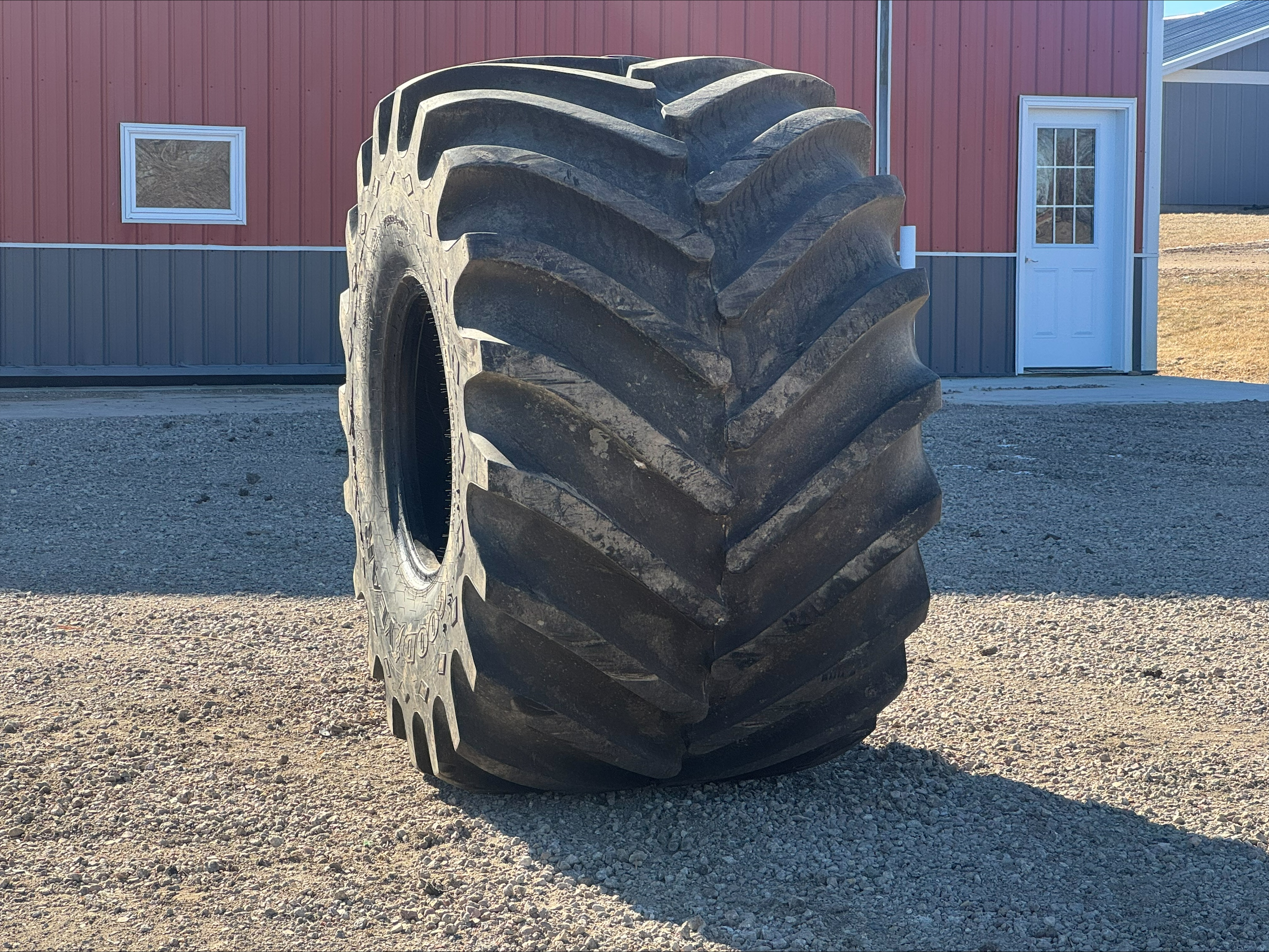 Image: Goodyear 1000/50R25 