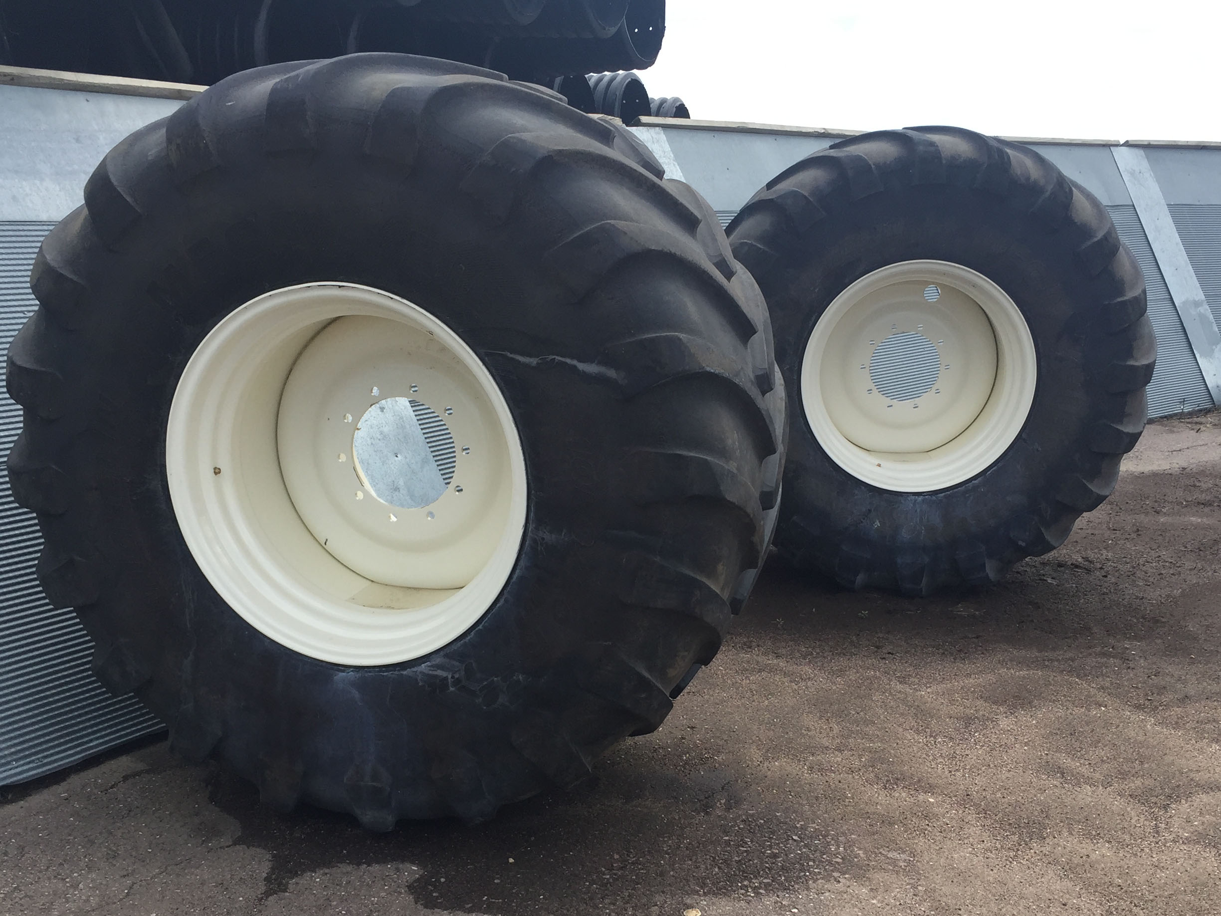 Image: Grain Cart Rims